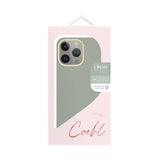 Funda con correa incluida, detalles metálicos, compatible con MagSafe color Verde Salvia para iPhone 15 Pro Max